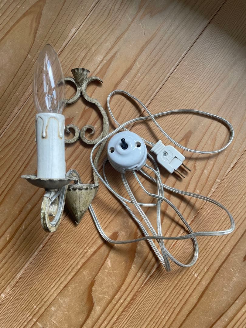 ブラケット　ライト　インテリア　ロウソク型　ヴィンテージ　陶スイッチ　照明　壁