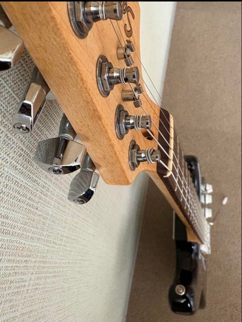 スクワイヤー　フェンダー