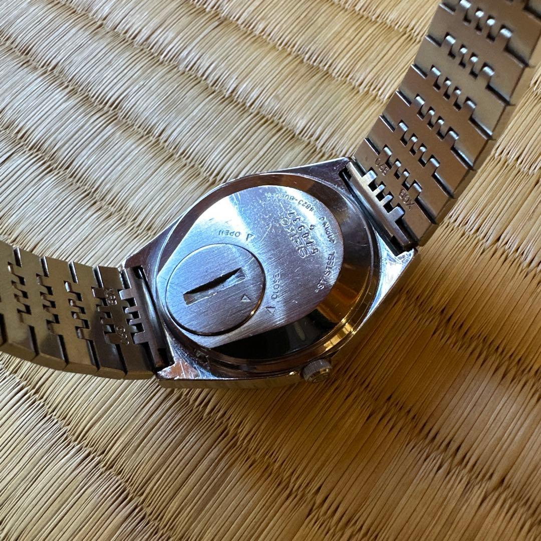 SEIKO キングクォーツ　腕時計　稼動品　4823-8010