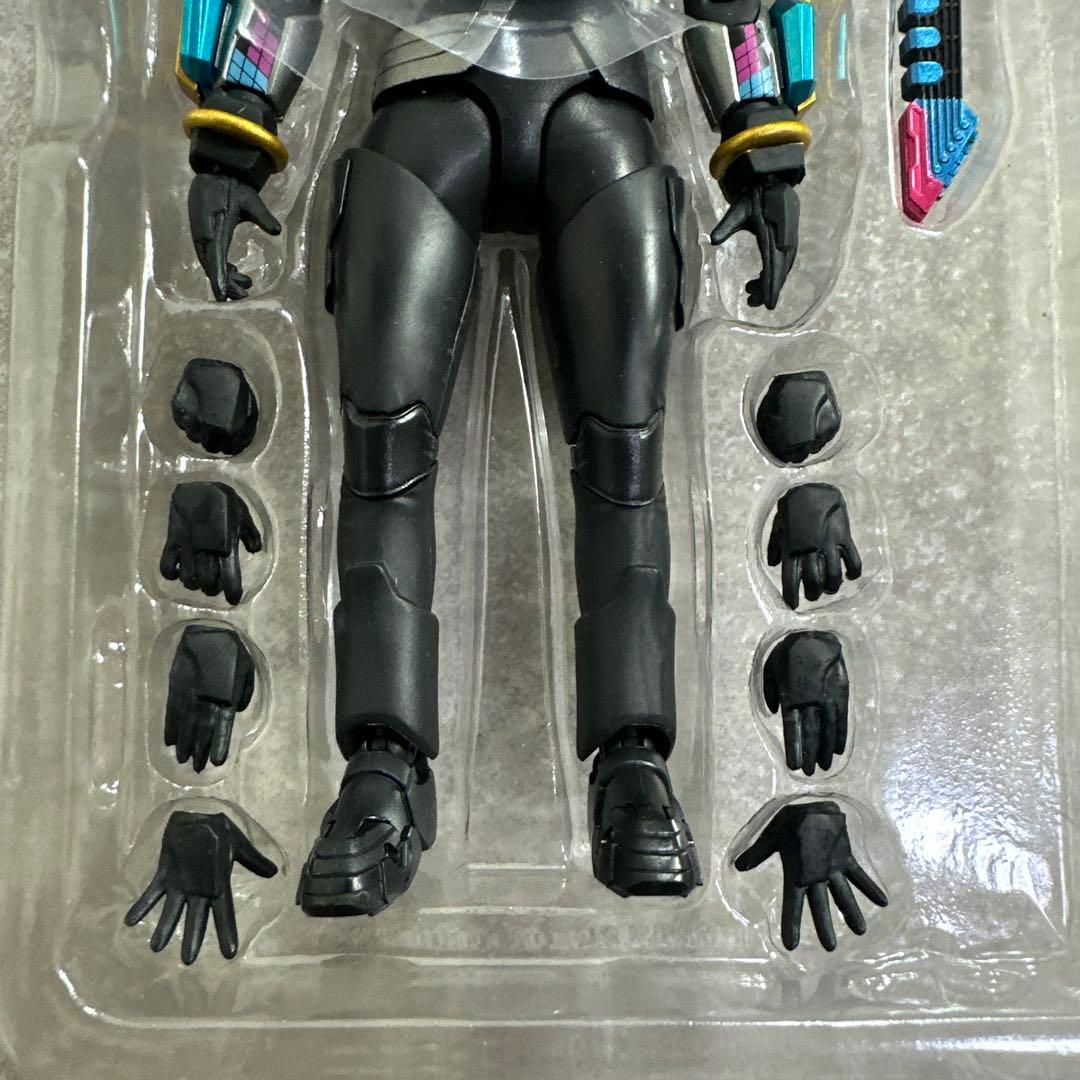 S.H.Figuarts 仮面ライダー ナーゴ ビートフォーム
