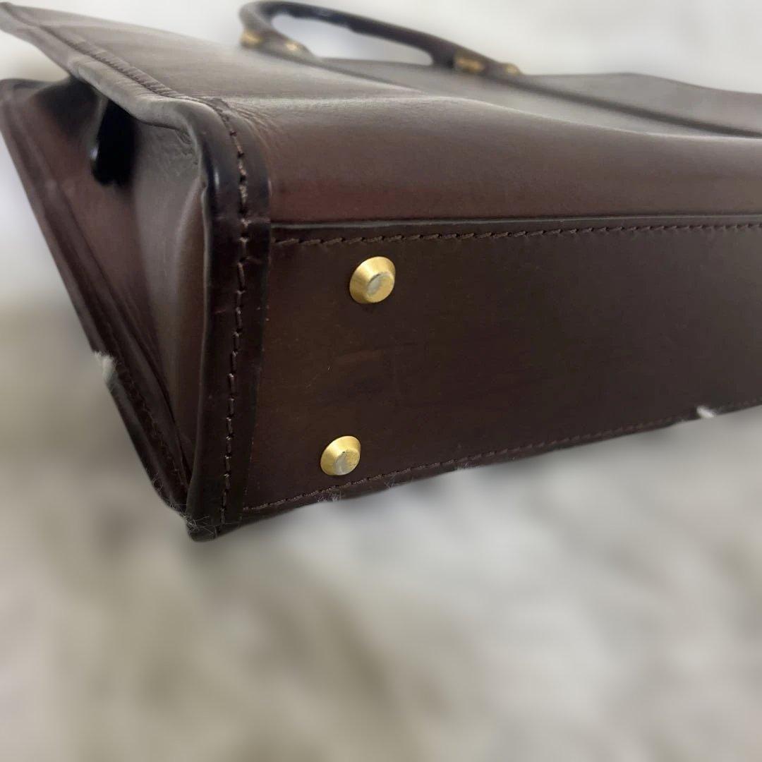 【美品】大峡製鞄　ビジネスバッグ　ブリーフケース　A4収納可能　ブラウン