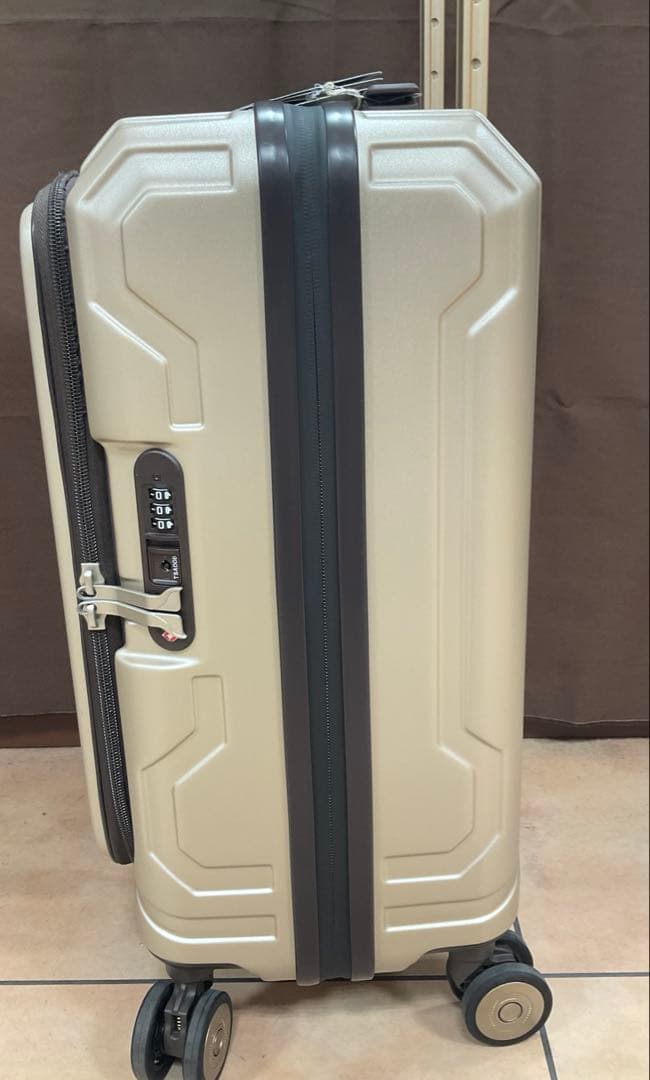 レジェンドウォーカー　2−3泊サイズ　機内持ち込み　前開き　商品入替特価