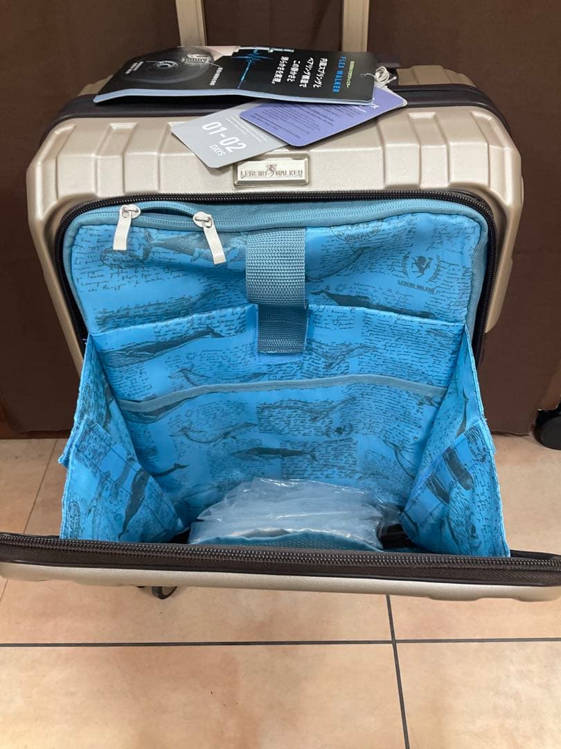 レジェンドウォーカー　2−3泊サイズ　機内持ち込み　前開き　商品入替特価