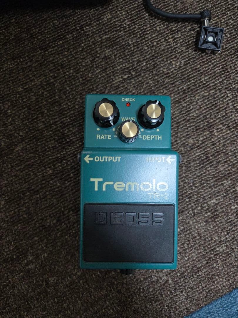 BOSS Tremolo TR-2 ギターエフェクター