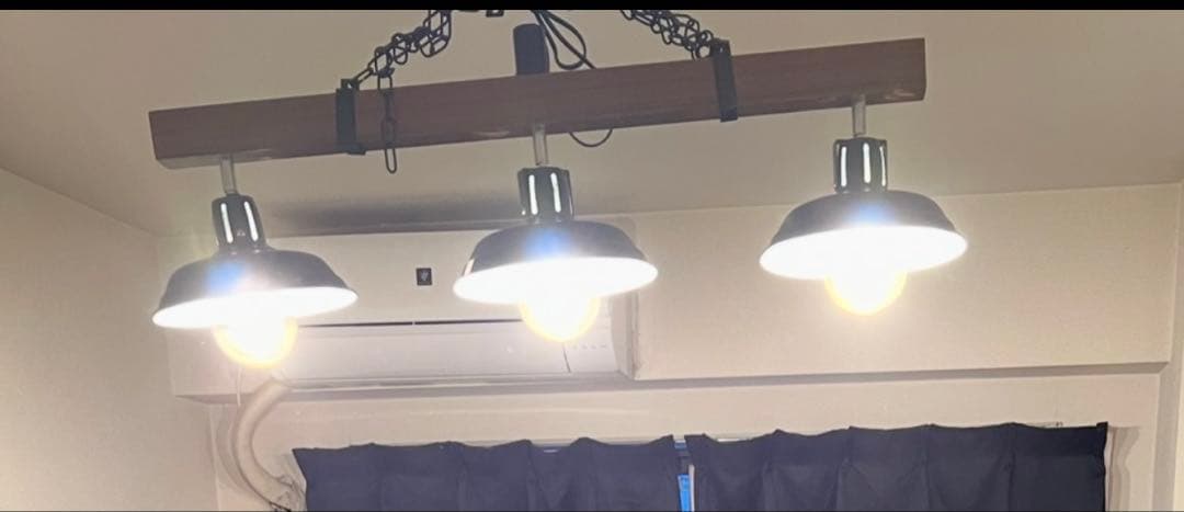 シーリングライト　インダストリアル カフェ風　ビンテージ 3灯ペンダントライト