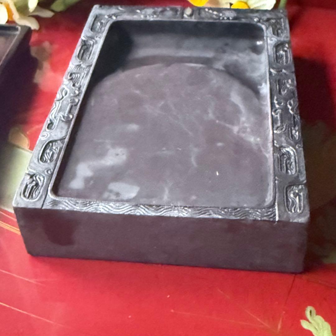 書ぞめに‼️新春期間限定‼️不世出の名品‼️旧家蔵出端渓硯『古松❌瀧　硯』」唐木箱1点