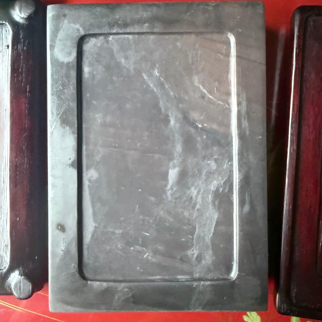 書ぞめに‼️新春期間限定‼️不世出の名品‼️旧家蔵出端渓硯『古松❌瀧　硯』」唐木箱1点