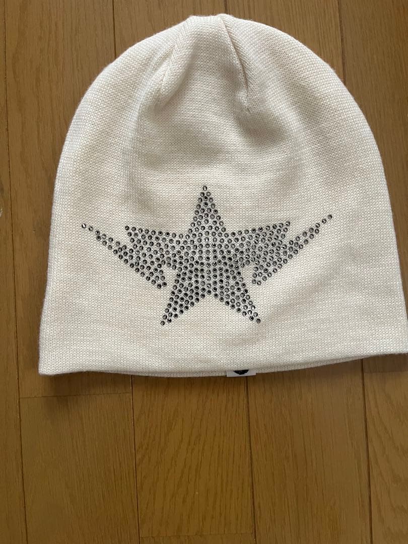 A BATHING APE ホワイトビーニー ラインストーン