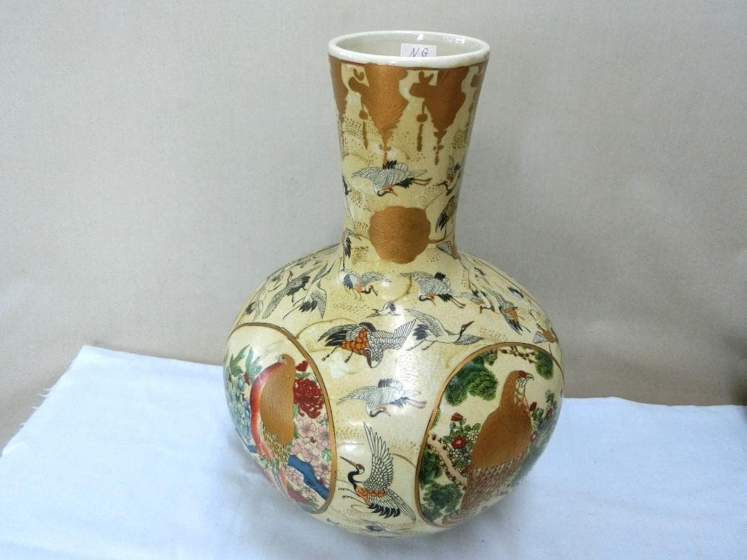 【金彩多色色絵花器　首長壺　群鶴丸窓花鳥文・NG・中国　オブジェ】古董　陶磁器