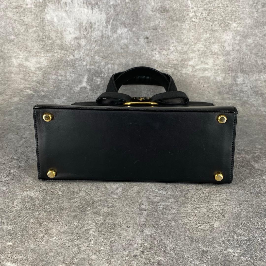 フェラガモ ヴァラ リボン 金具 ハンドバッグ トートバッグ レザー ブラック