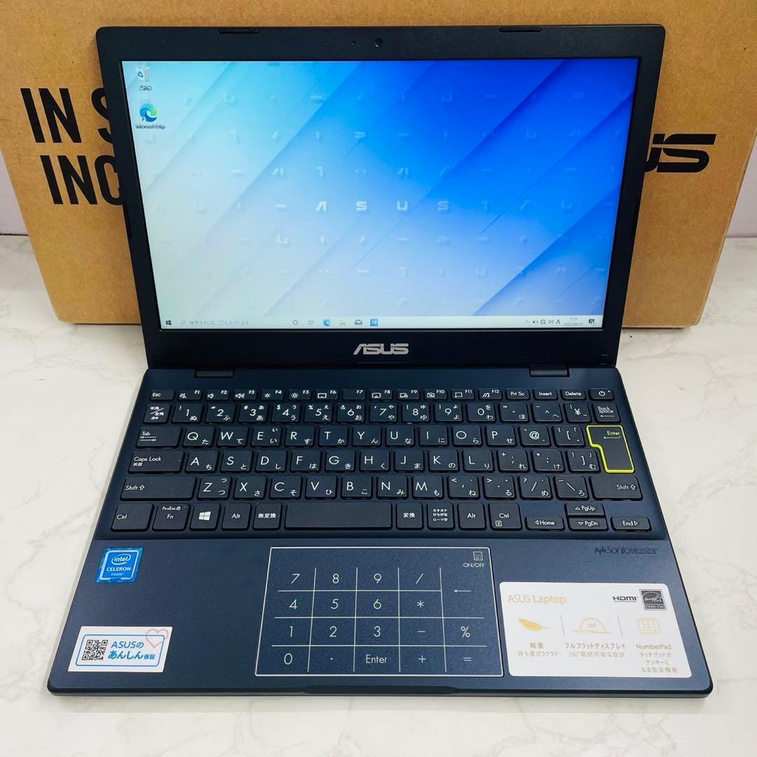 ASUS E210 Celeron N4020 4GB 64GB ノートPC
