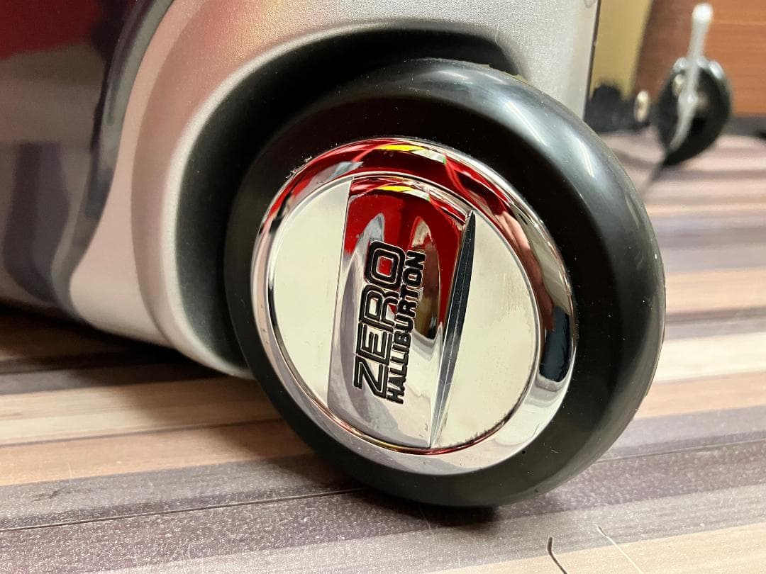 美品 ほぼ未使用 ゼロハリバートン 2輪 キャリーケース スーツケース　28L