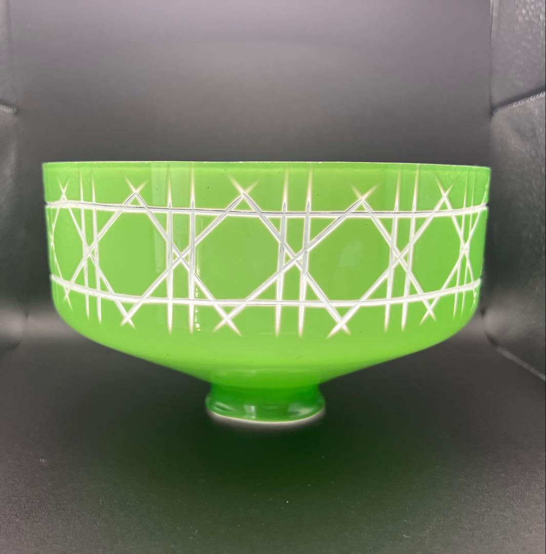 被せガラス緑色ガラス電笠　大正ロマン　洋館　古民家　切子　ウランガラス