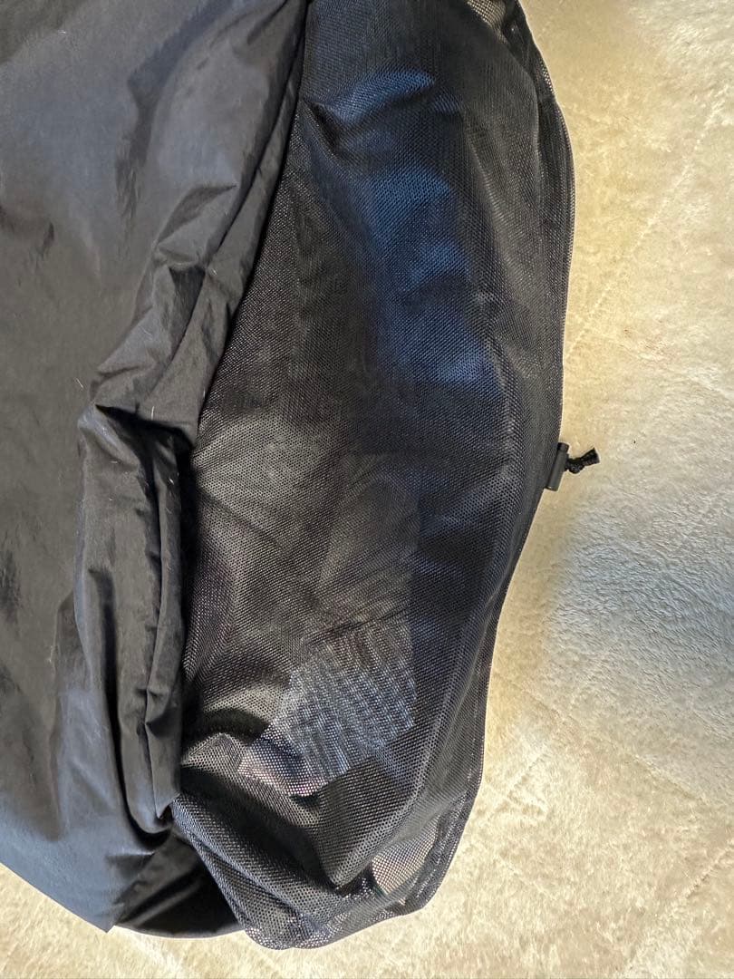 お出かけ・お散歩用品 HOWLY PUFF SLING BAG