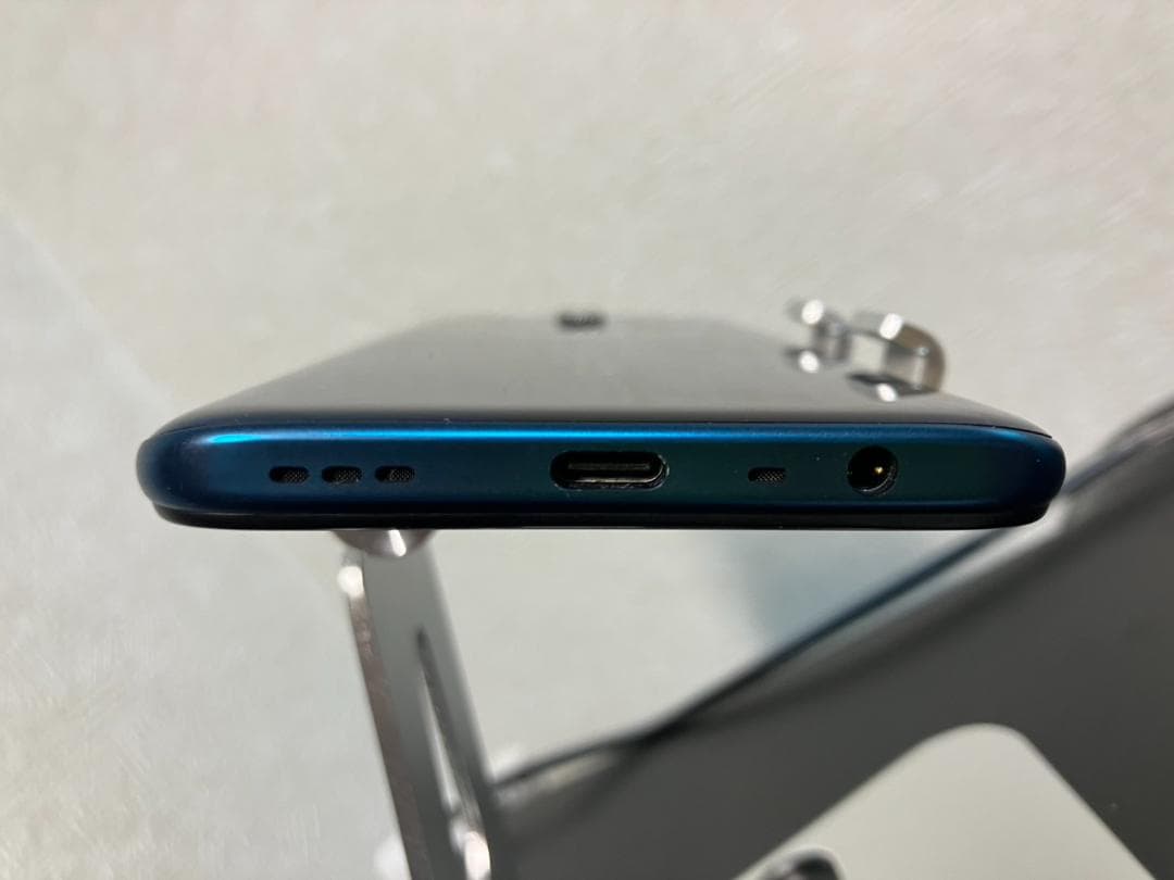 【美品】OPPO A5 2020 本体 4GB RAM 64GB