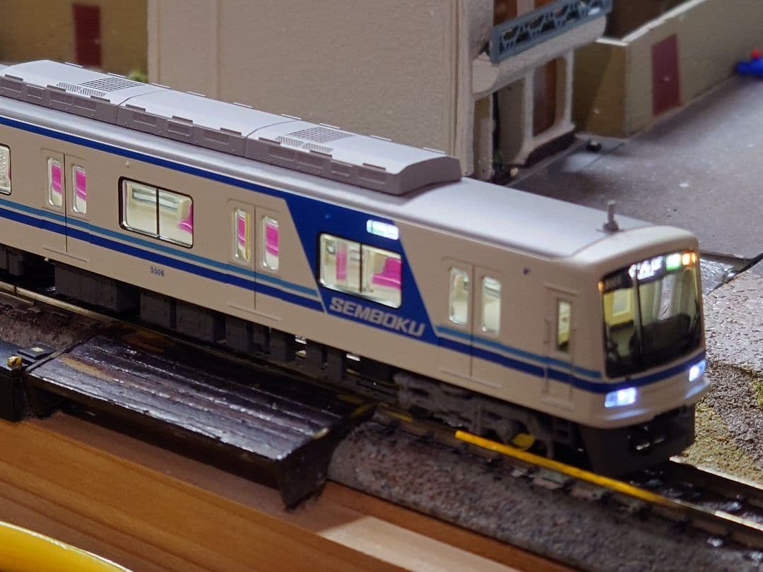 ポポンデッタ製　泉北5000系　室内灯なし！注意