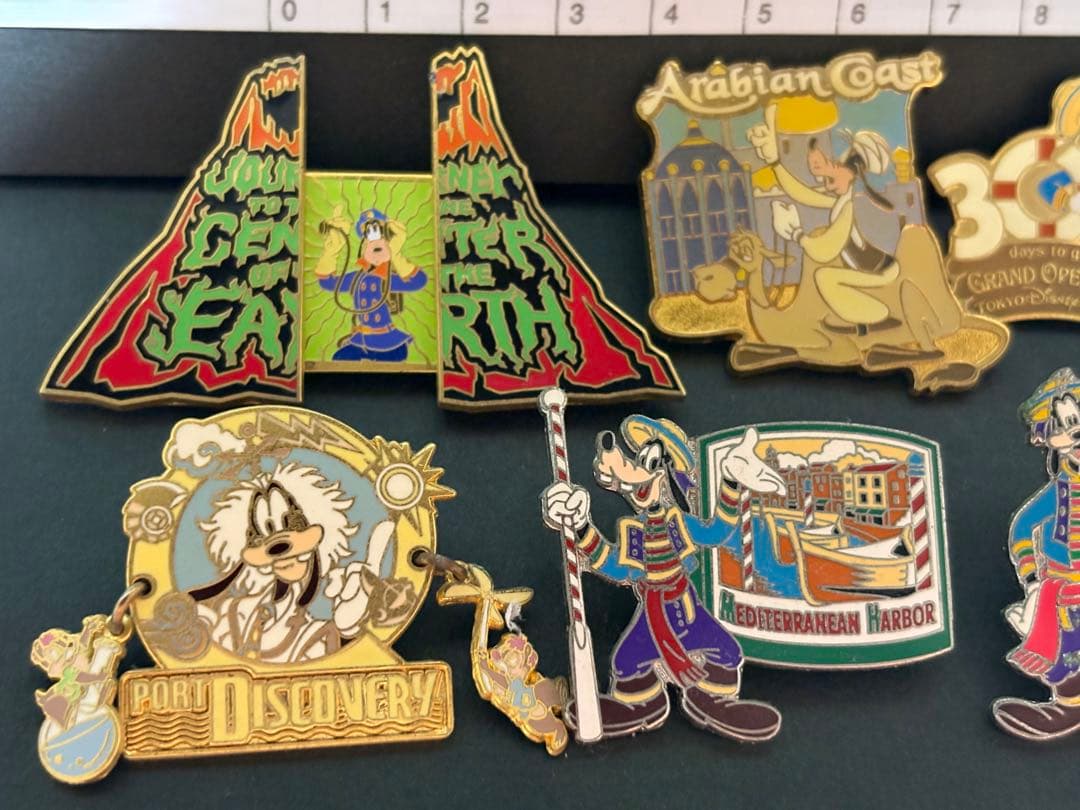 【限定品】東京ディズニーシー　グーフィー ピンバッジ　セット売り