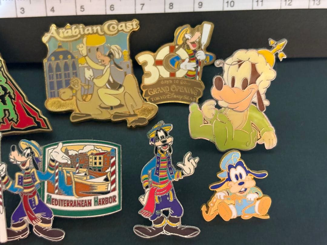 【限定品】東京ディズニーシー　グーフィー ピンバッジ　セット売り