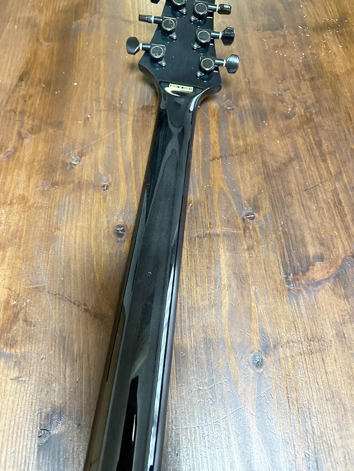 GrassRoots グラスルーツ　フォレストギター　ブラック系　木目