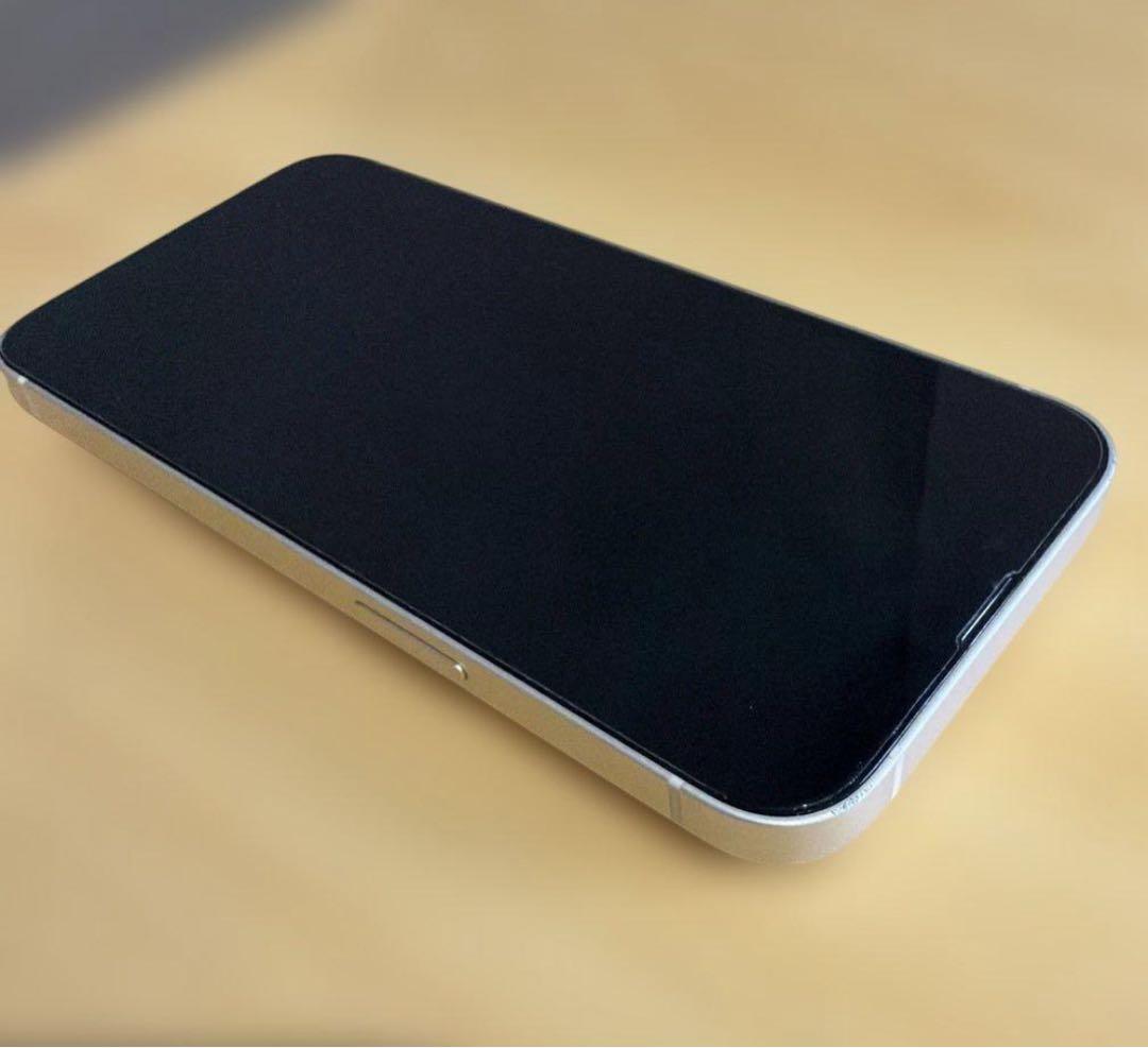 Apple iPhone 13 スターライト 本体　126GB