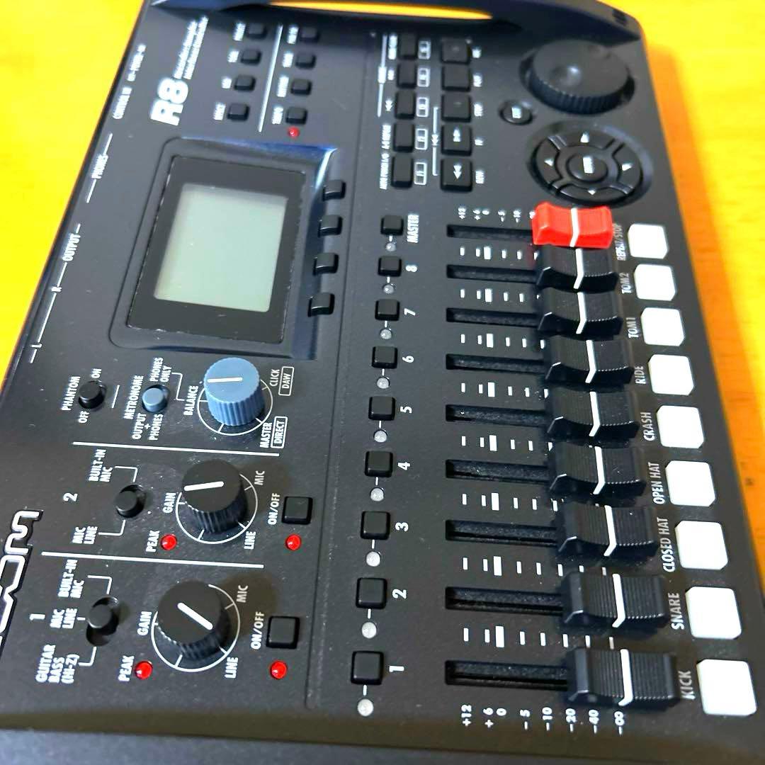 ZOOM R8 MTR ズーム マルチトラックレコーダー 美品 期間限定特別価格
