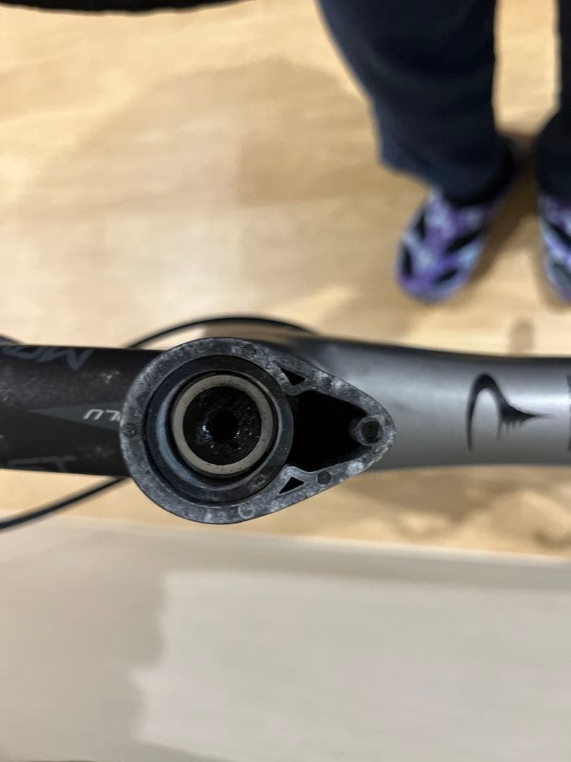 【必読】PINARELLO PARIS ロードバイク グレー　105