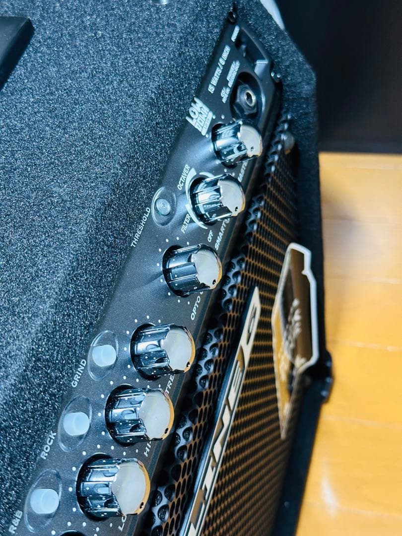 LINE 6 LowDown LD15 ベース用アンプ(本体美品)