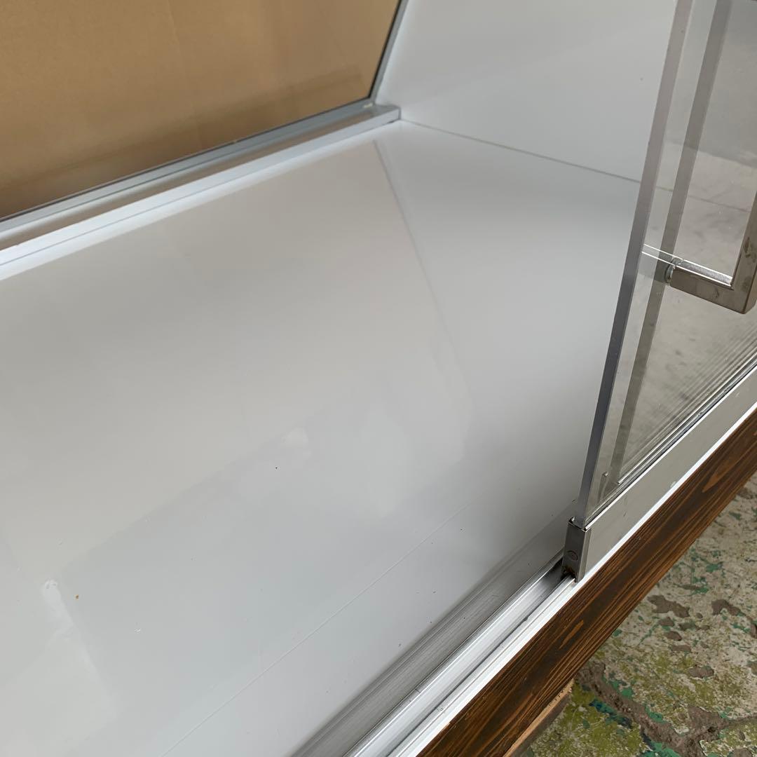 卓上型 アクリル製 陳列ショーケース LEDライト付き 業務用 ディスプレイ