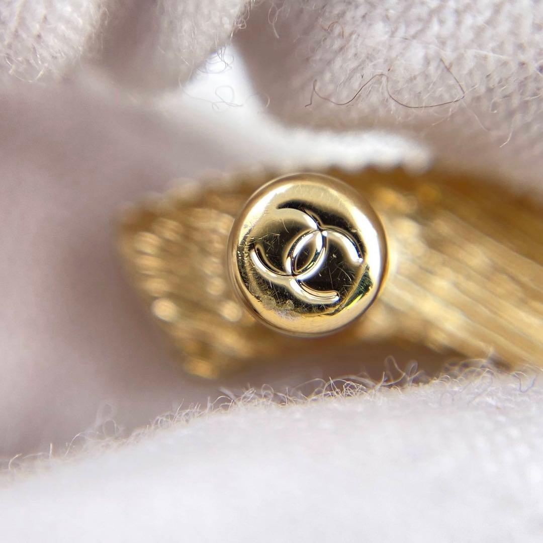 CHANEL ゴールド ブローチ ココマーク　ロゴ　ラインストーン