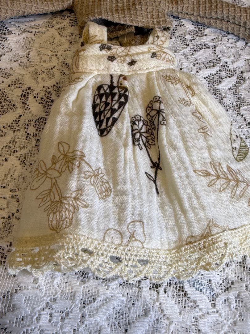 ドール 30cm本体＋衣装2着＋靴2足＋バッグ1点 ウィッグカスタムドール