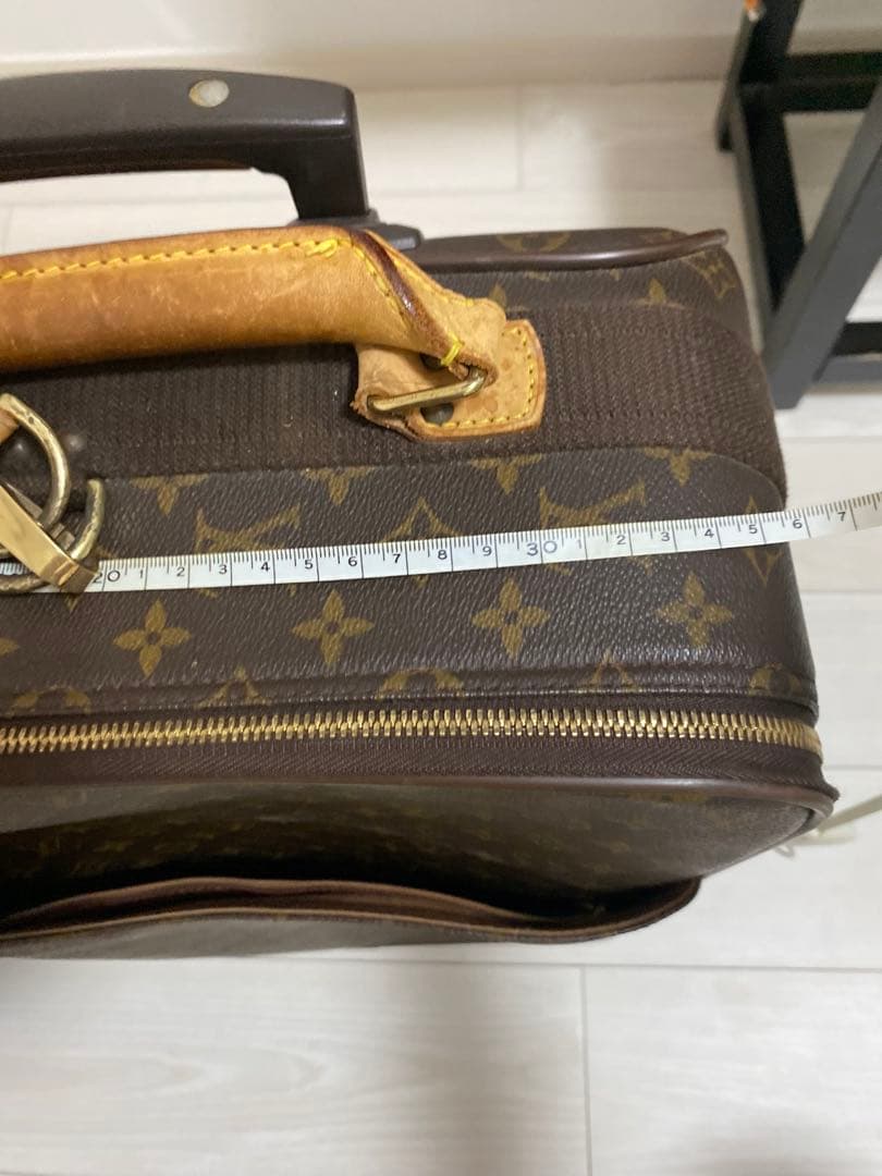 ルイ ヴィトン / LOUIS VUITTON ベガス