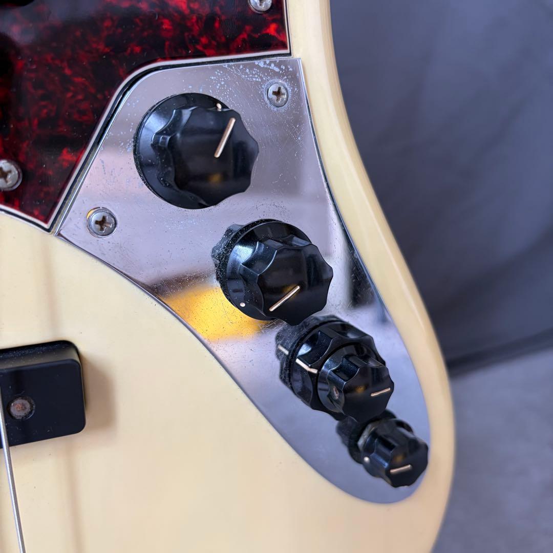 みちた様 Fender American Deluxe Jazz Bass V