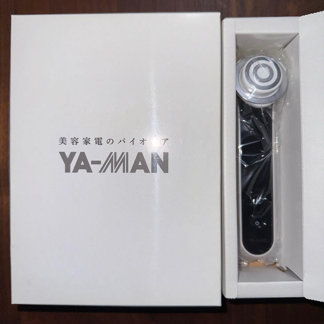【新品・未使用】 YA-MAN RF HRF-1 プラチナホワイト 美顔器
