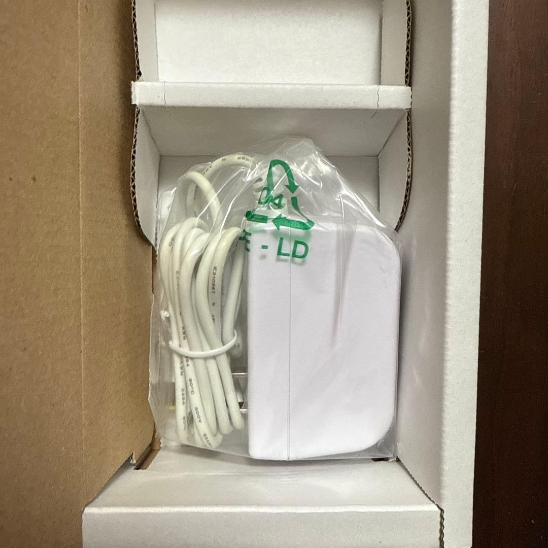 【新品・未使用】 YA-MAN RF HRF-1 プラチナホワイト 美顔器