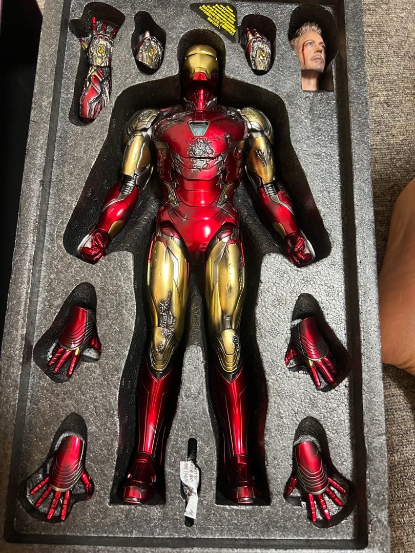 ホットトイズ アイアンマン マーク85 バトルダメージ版