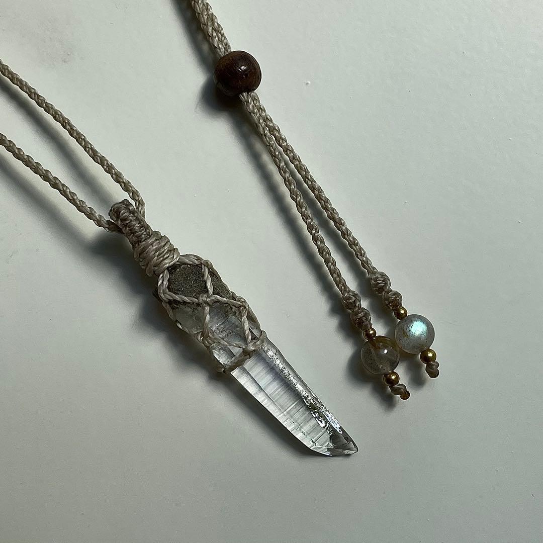 ヒマラヤ水晶 ガネッシュヒマール ＊ マクラメペンダント ネックレス 52