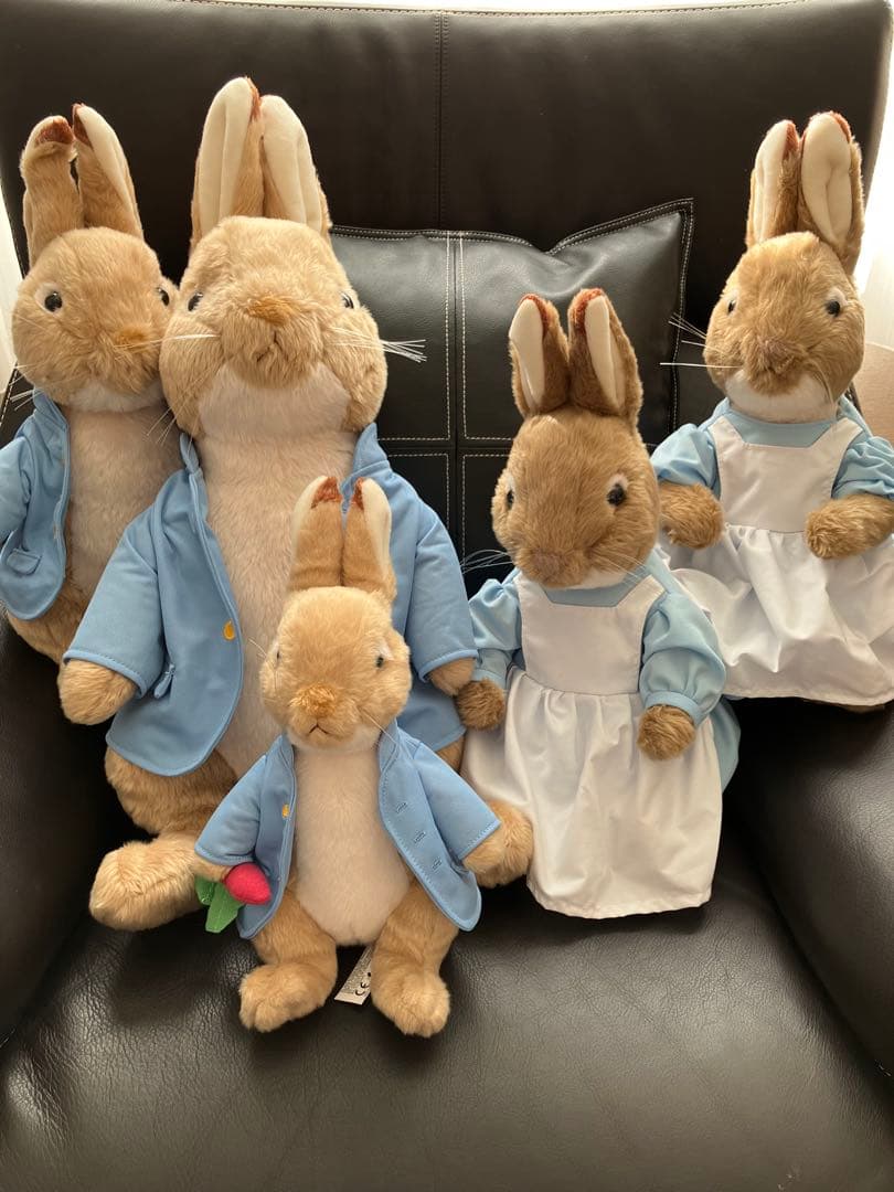 ピーターラビット　特大サイズ　ぬいぐるみ