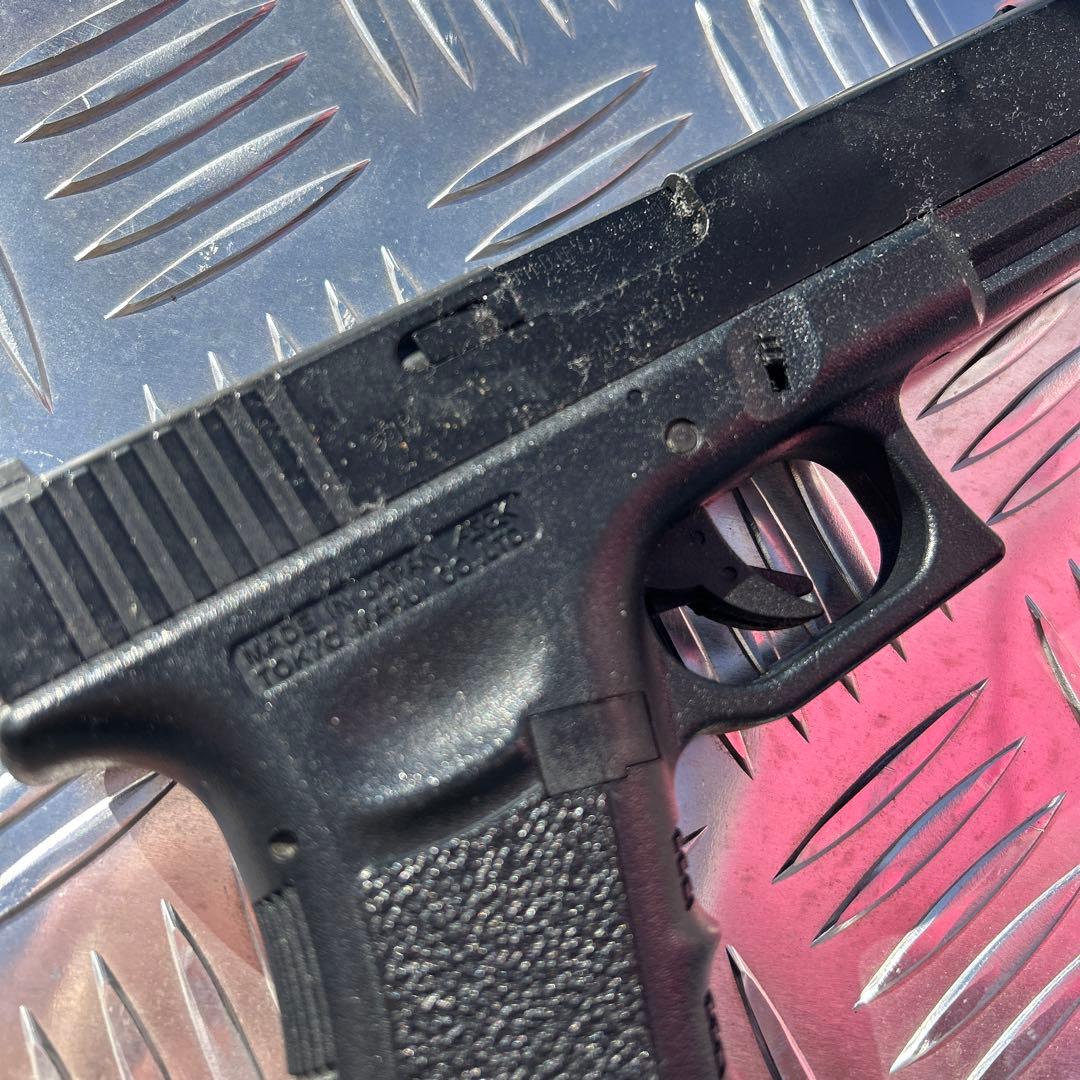 Glock 17 ガスガン 9x19mm オーストリア製　マガジン2個付き