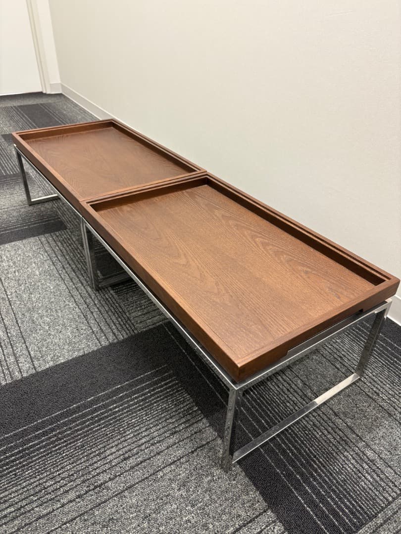 木製と金属フレームのコーヒートレイ