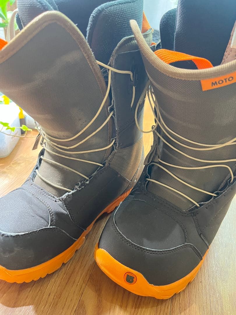 た*ん様 MOTO スノーボードブーツ グレー/オレンジ