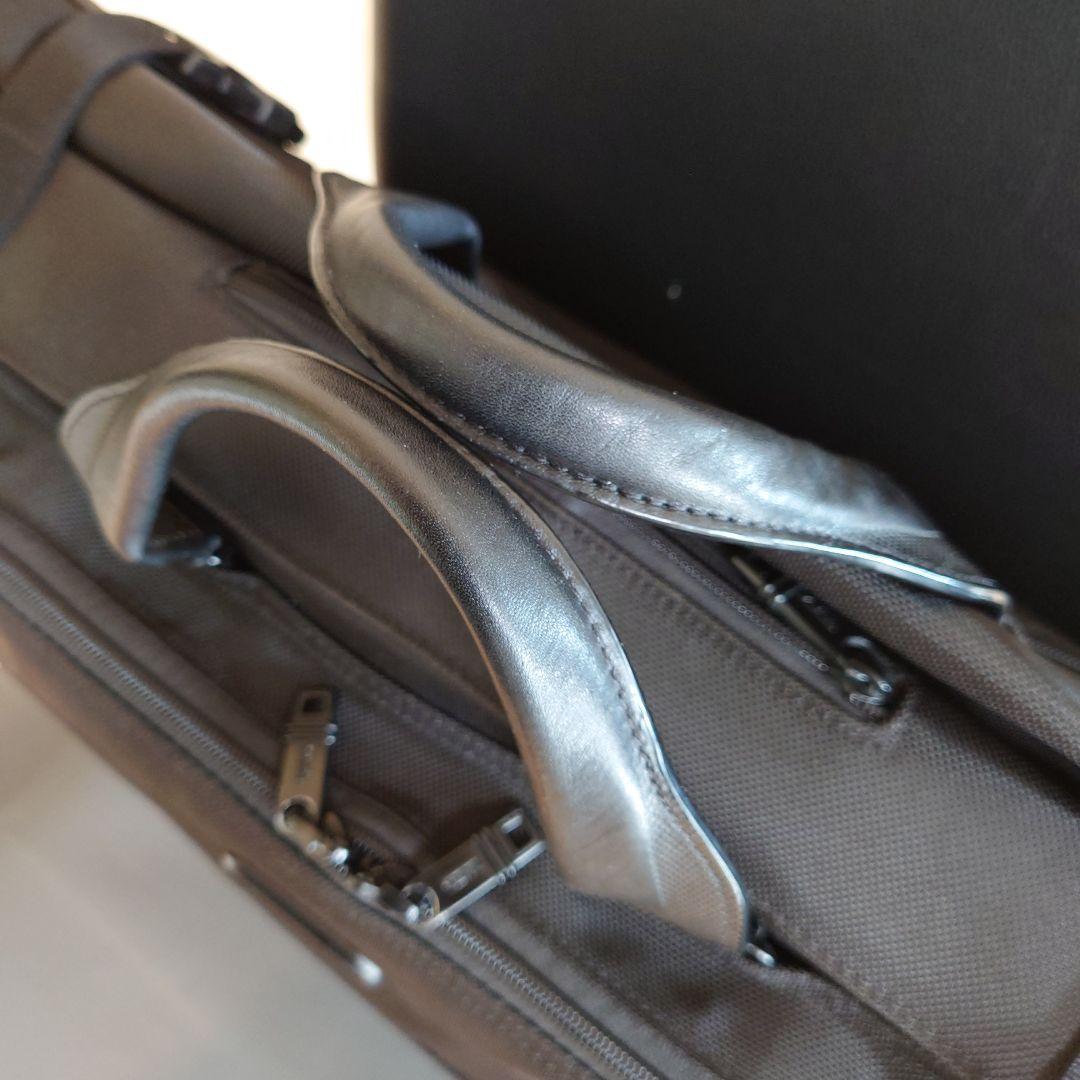 TUMI 22137D2 トラベルトライフォールドキャリーオンガーメントバック