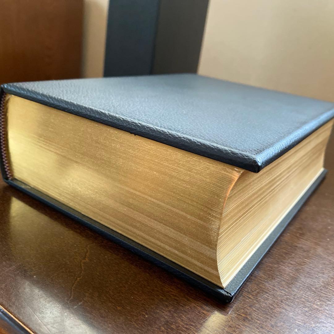 革装大型聖書　新共同訳旧約聖書続編つき ハードカバー（ケース付き）