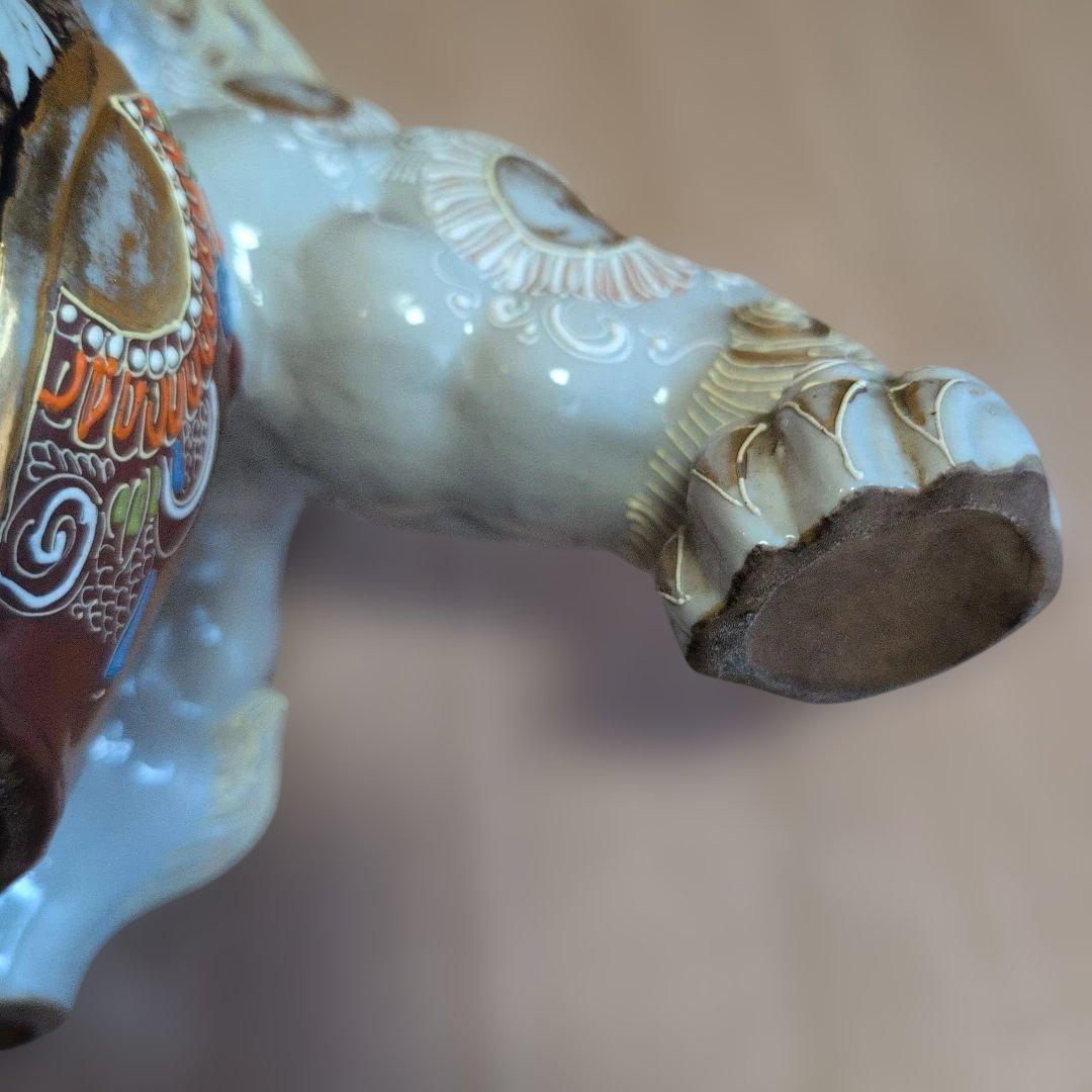 九谷焼　獅子の陶器像