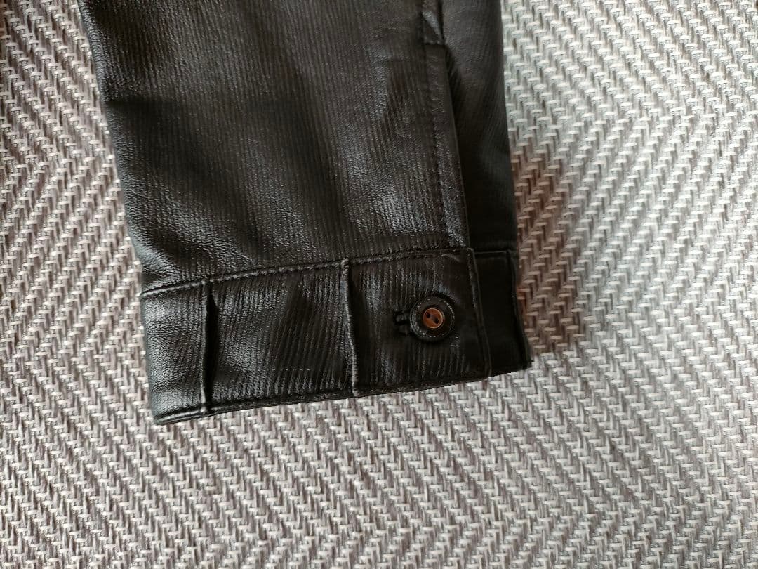 黒のレザージャケット　　　　羊本革