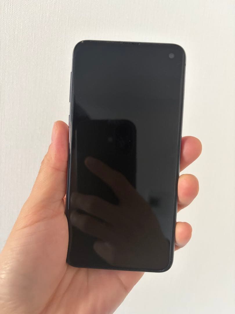 Samsung Galaxy S10e ブラック