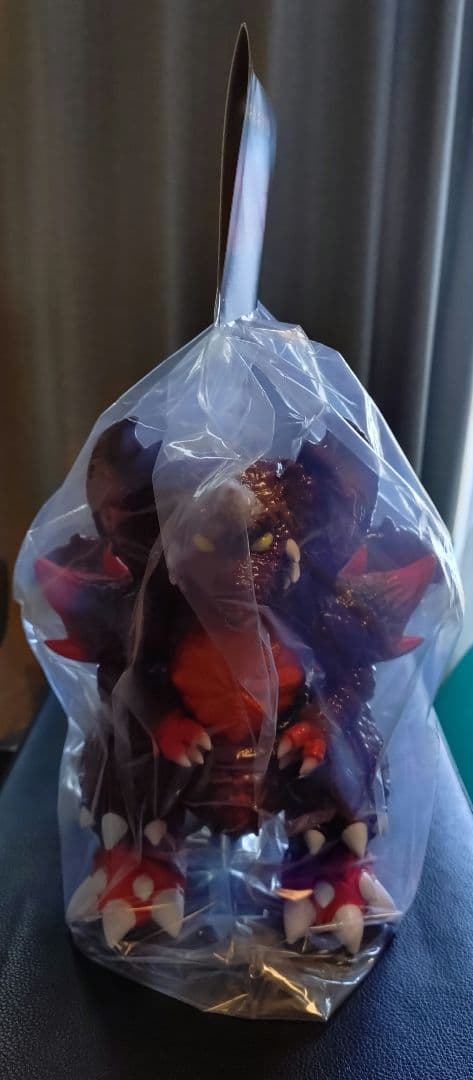 安楽安作　デストロイア　メディコムトイ