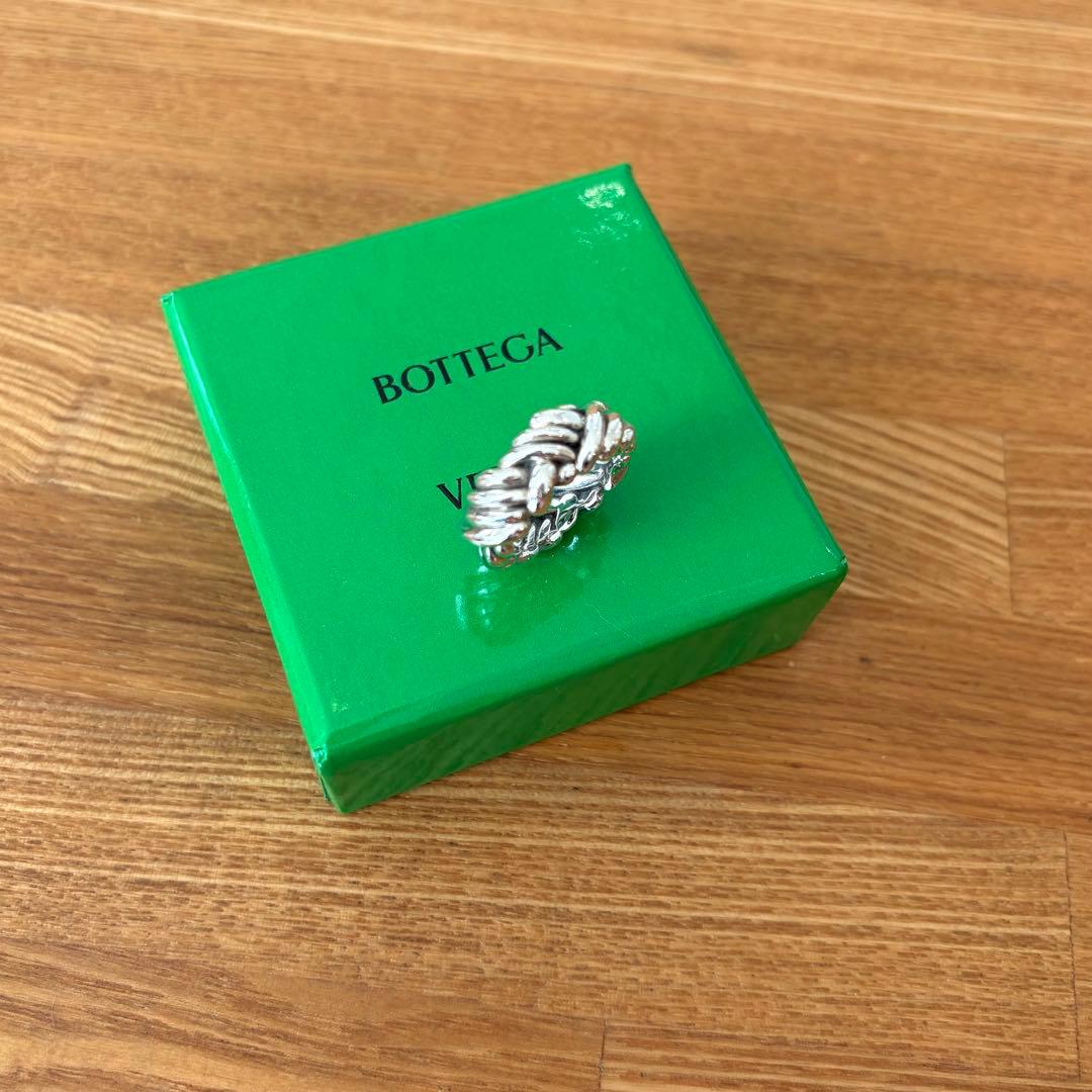 限定値下げ！ボッテガヴェネタ　イントレチャートリング　シルバー　11号