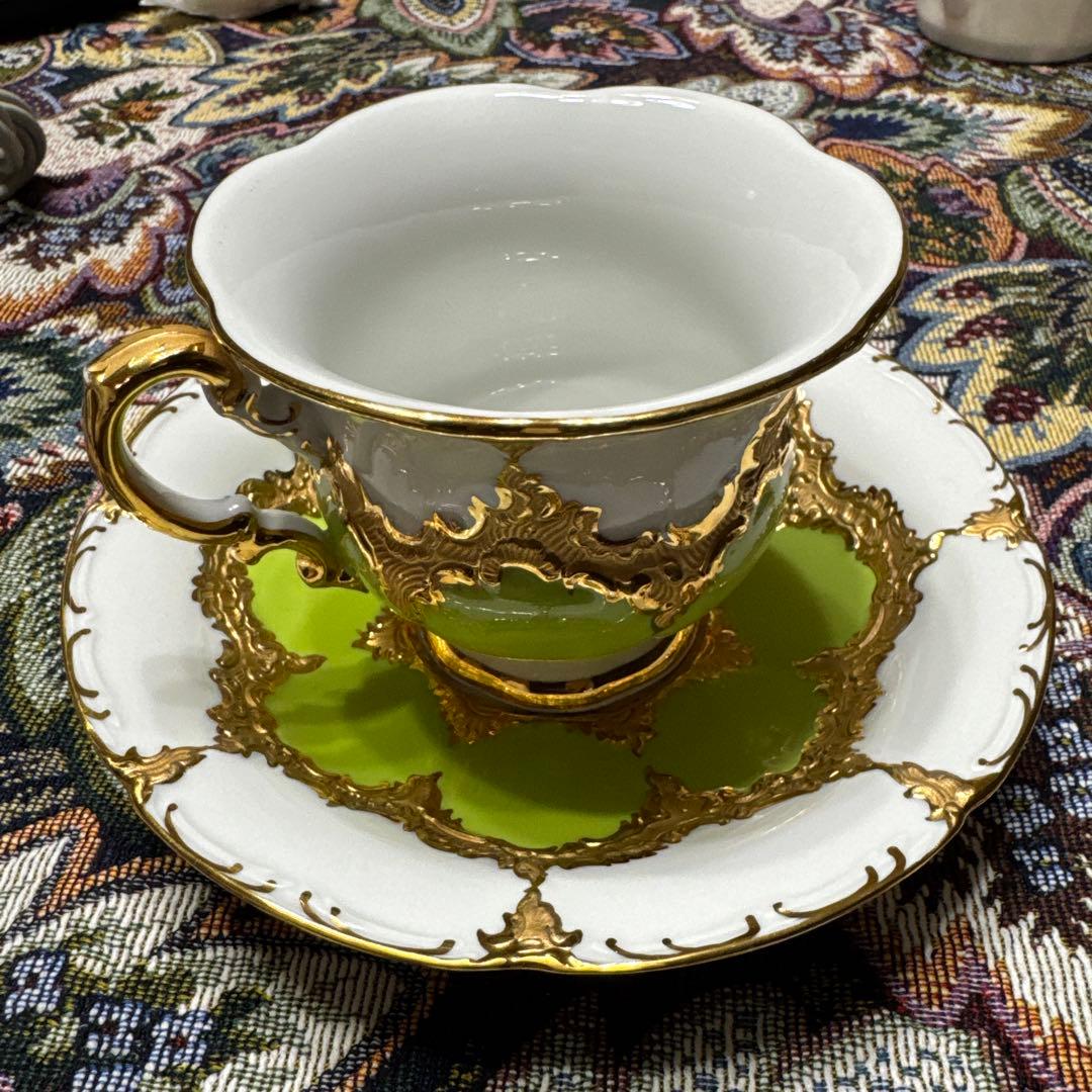 マイセン　ティーカップ・ソーサーセット ホワイト・グリーン・ゴールド