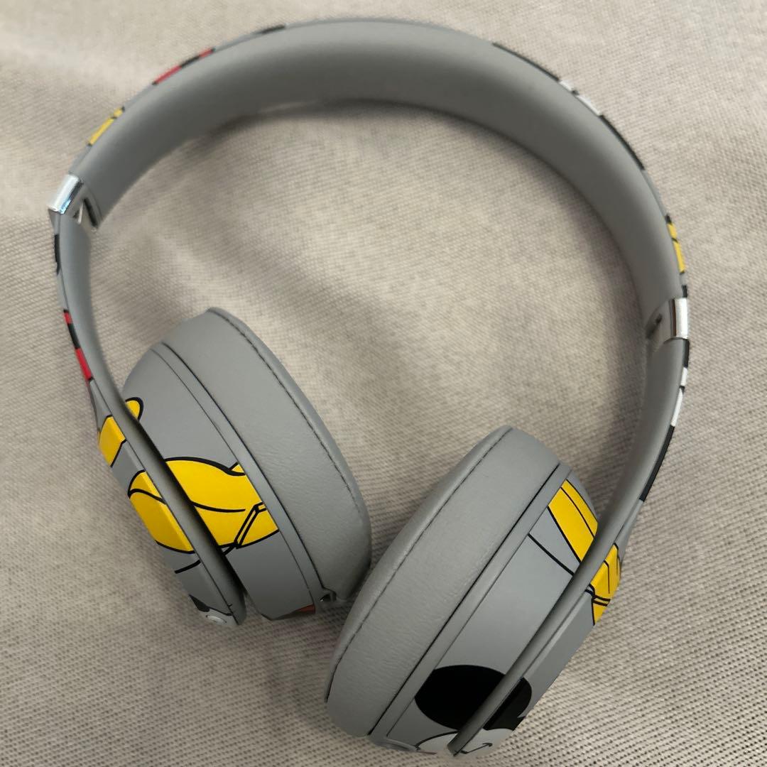 Beats Solo3 Wireless ミッキーマウス生誕90周年　ヘッドホン