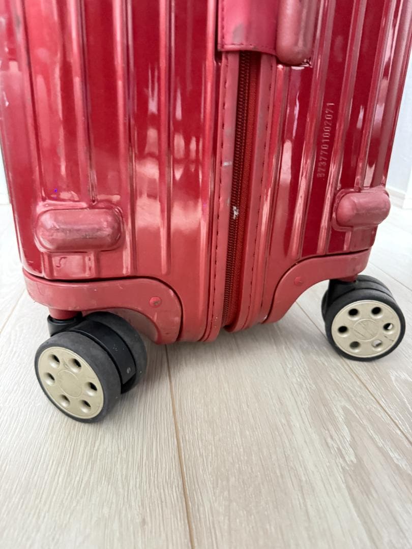 早い者勝ち リモワ キャリーケース赤 LLサイズ（RIMOWA）